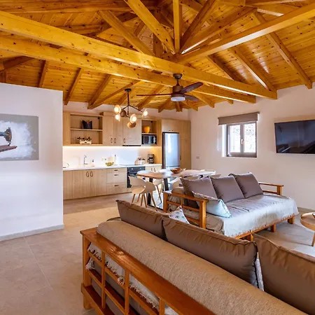 God's View Tower - Towers Complex Pírgos